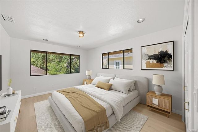 673 S Mentor Avenue, Pasadena, CA 91106