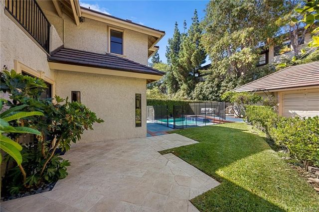 673 S Mentor Avenue, Pasadena, CA 91106