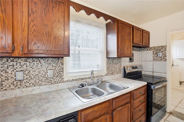 1215 Philadelphia Drive, Dayton, OH 45406