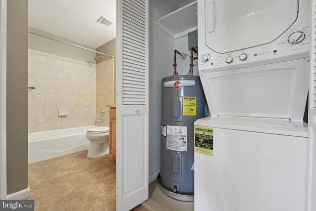 1608 RAVENS CREST DR, Plainsboro, NJ 08536