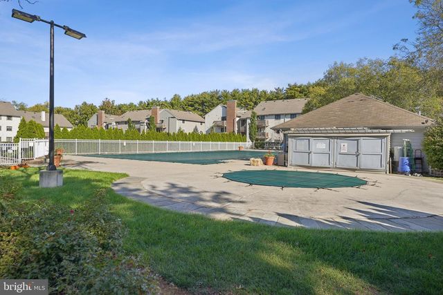 1608 RAVENS CREST DR, Plainsboro, NJ 08536