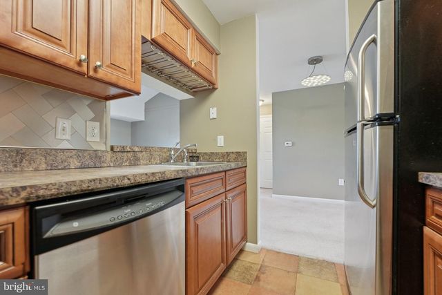 1608 RAVENS CREST DR, Plainsboro, NJ 08536