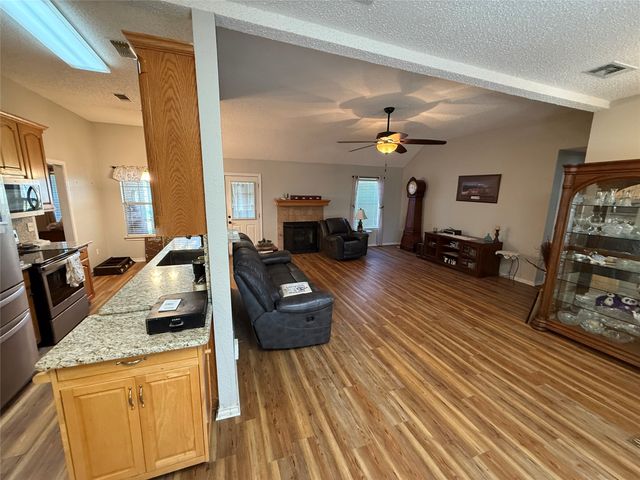 809 Martin Street, Bonham, TX 75418