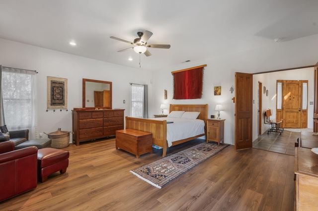 2133 Gazelle Road NE, Rio Rancho, NM 87124