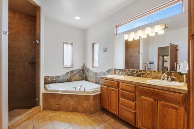 2133 Gazelle Road NE, Rio Rancho, NM 87124