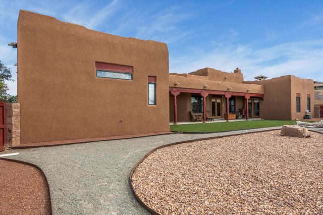 2133 Gazelle Road NE, Rio Rancho, NM 87124