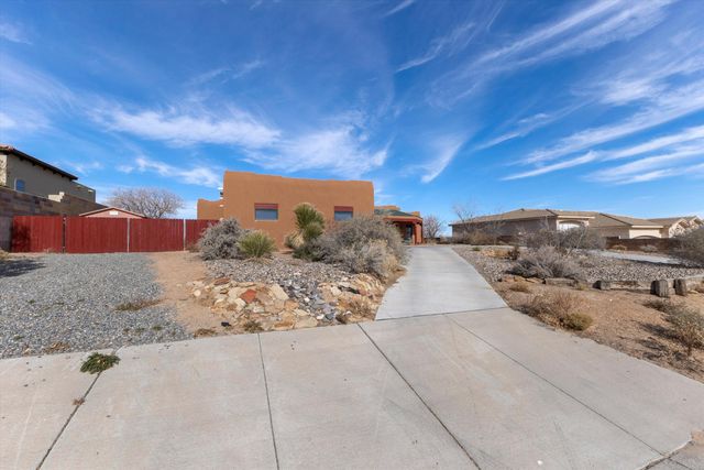 2133 Gazelle Road NE, Rio Rancho, NM 87124