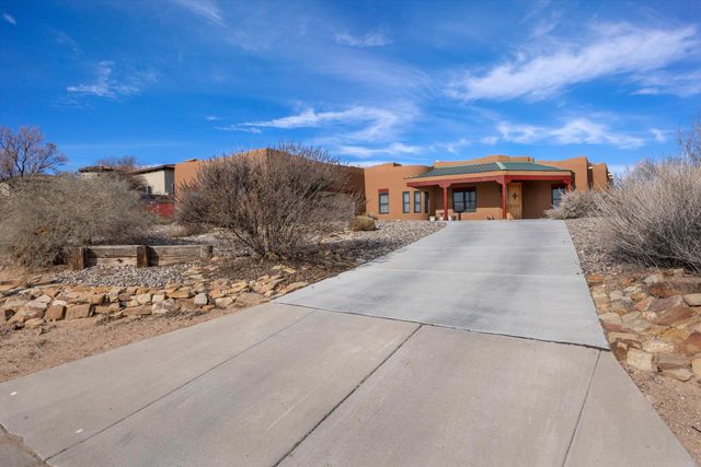 2133 Gazelle Road NE, Rio Rancho, NM 87124