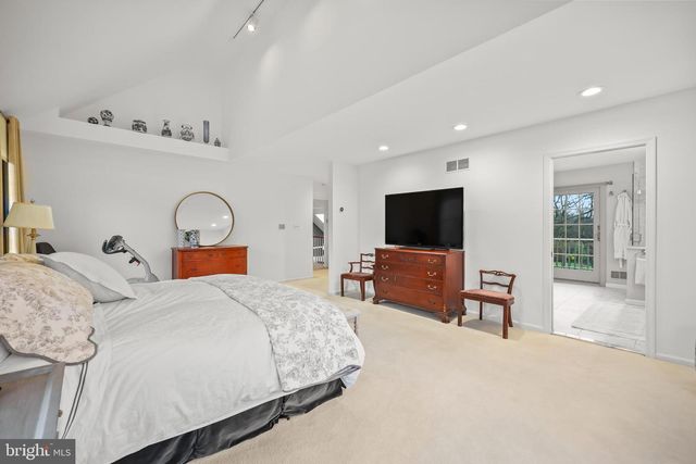 14 BENJAMIN TRL, Pennington, NJ 08534