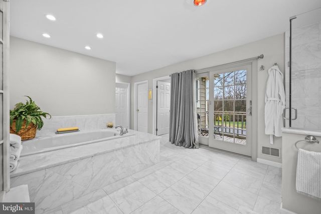 14 BENJAMIN TRL, Pennington, NJ 08534