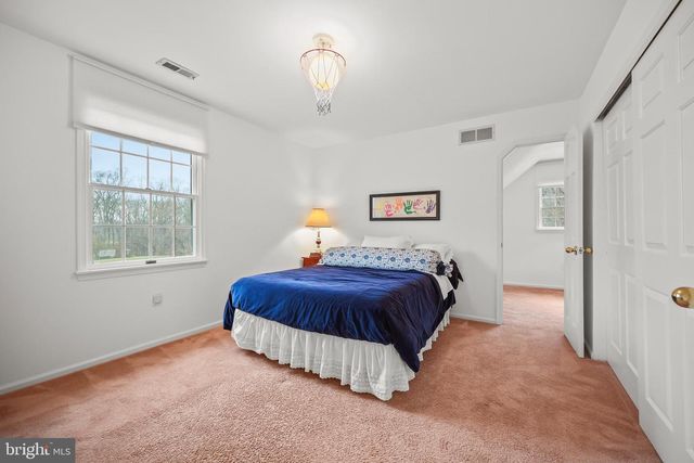 14 BENJAMIN TRL, Pennington, NJ 08534