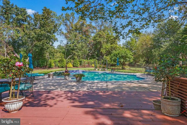 14 BENJAMIN TRL, Pennington, NJ 08534