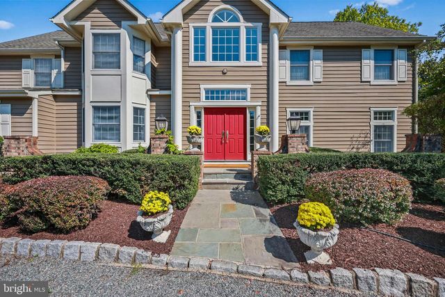 14 BENJAMIN TRL, Pennington, NJ 08534