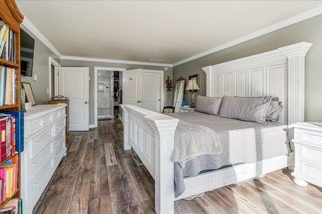 655 S Riverside Dr Apt 202, Memphis, TN 38103