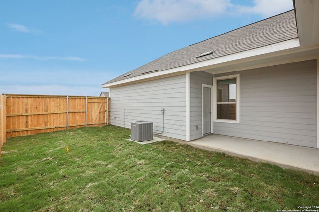 633 Salamander St, San Marcos, TX 78666