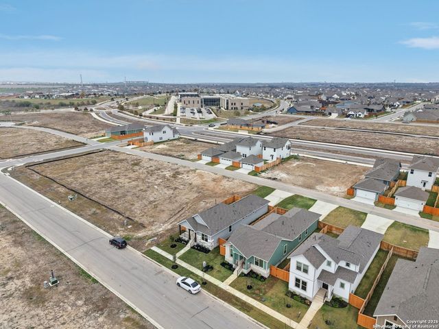 633 Salamander St, San Marcos, TX 78666