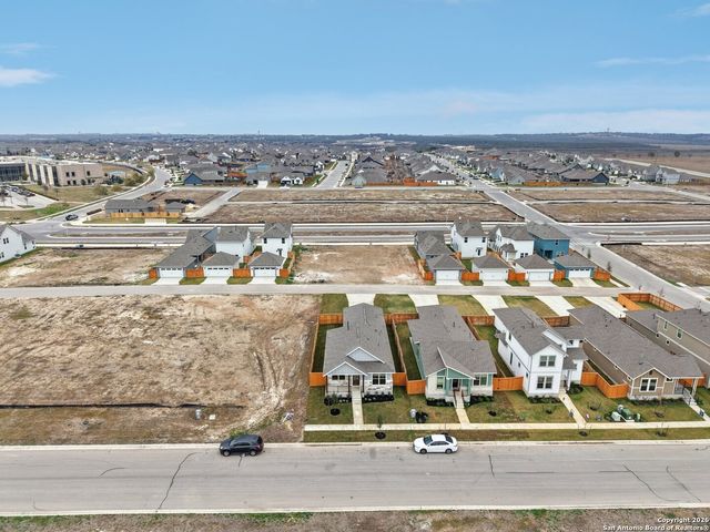 633 Salamander St, San Marcos, TX 78666