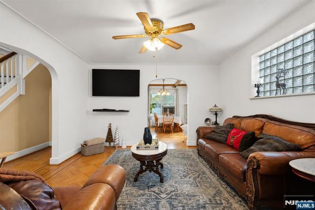 371 Park Avenue, Fairview, NJ 07022
