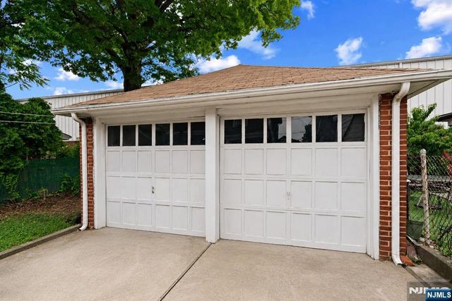 371 Park Avenue, Fairview, NJ 07022