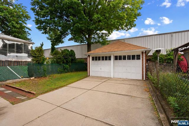 371 Park Avenue, Fairview, NJ 07022