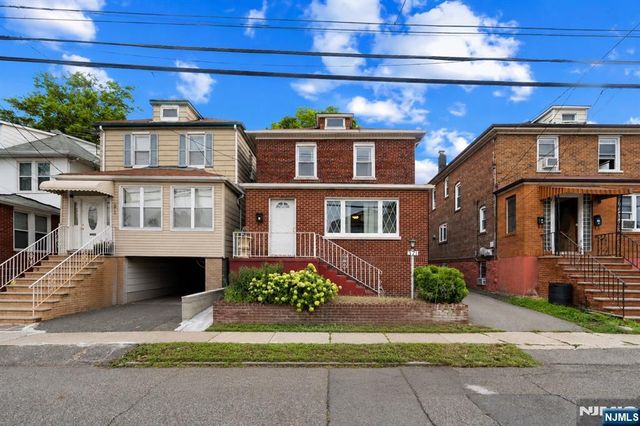 371 Park Avenue, Fairview, NJ 07022
