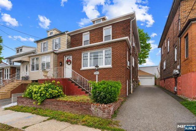 371 Park Avenue, Fairview, NJ 07022