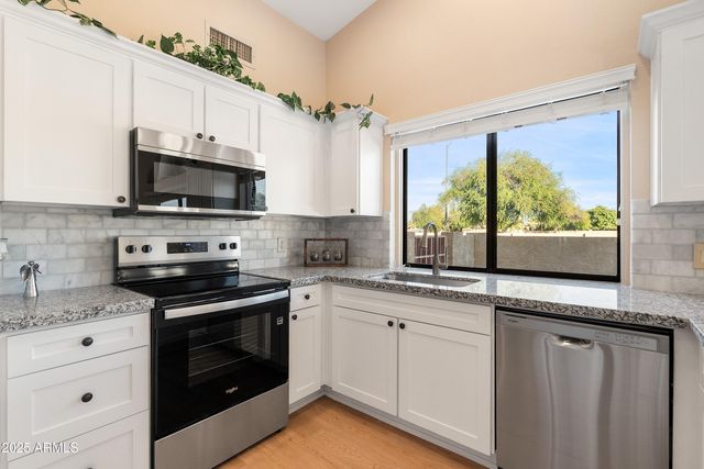 9123 W UTOPIA Road, Peoria, AZ 85382