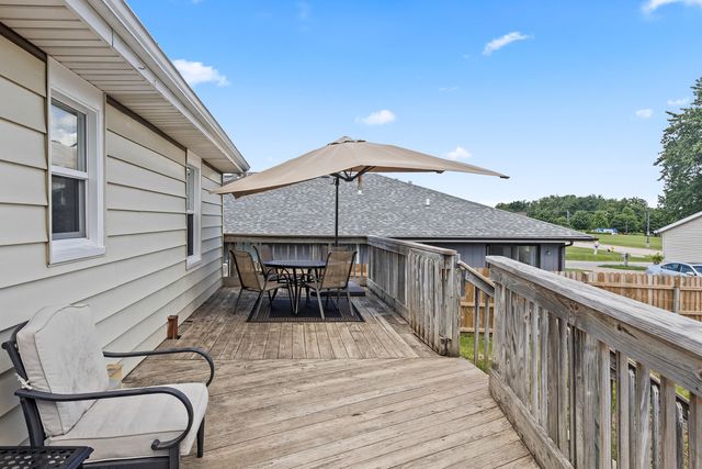3548 W 30th Street, Davenport, IA 52804