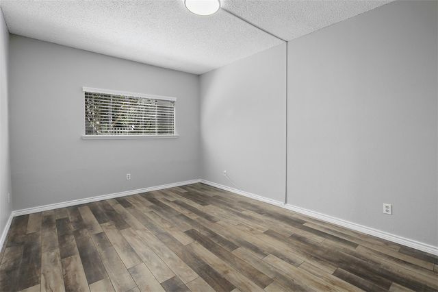 7065 N Holiday Drive, Galveston, TX 77550