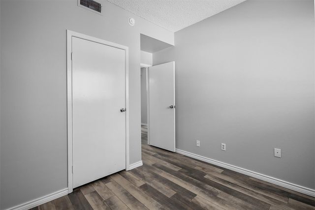 7065 N Holiday Drive, Galveston, TX 77550