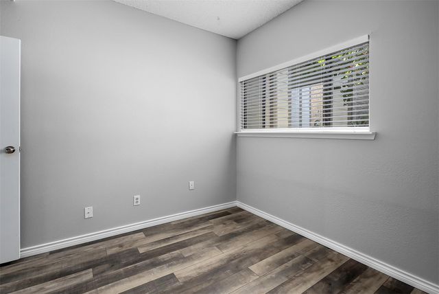 7065 N Holiday Drive, Galveston, TX 77550