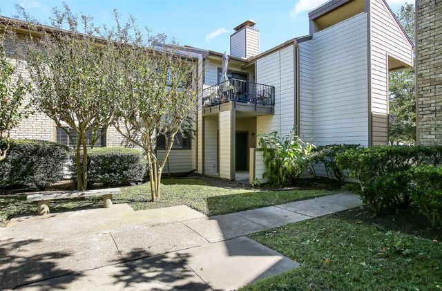 7065 N Holiday Drive, Galveston, TX 77550