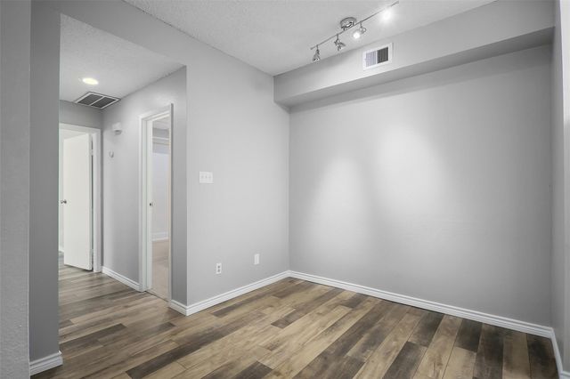 7065 N Holiday Drive, Galveston, TX 77550