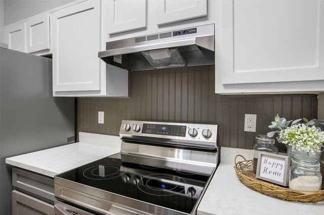 7065 N Holiday Drive, Galveston, TX 77550