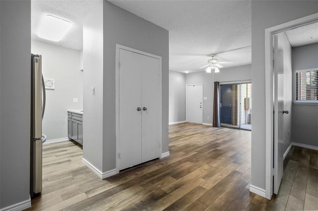 7065 N Holiday Drive, Galveston, TX 77550