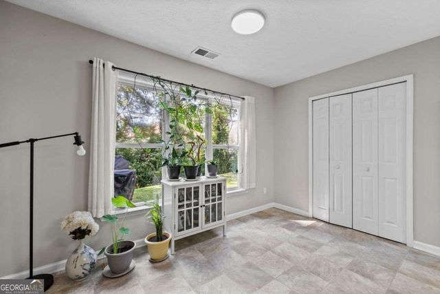 6115 Riveroak Terrace, Atlanta, GA 30349