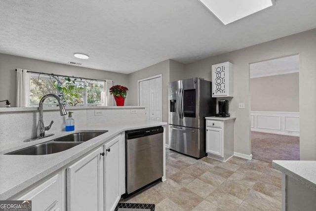 6115 Riveroak Terrace, Atlanta, GA 30349