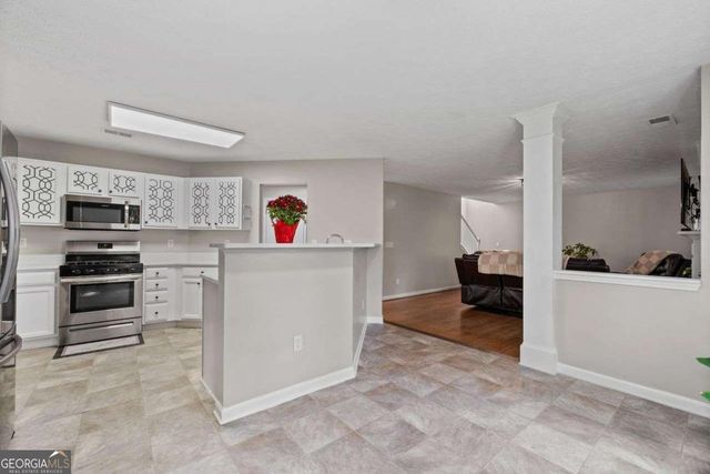 6115 Riveroak Terrace, Atlanta, GA 30349