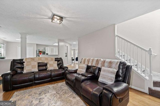 6115 Riveroak Terrace, Atlanta, GA 30349