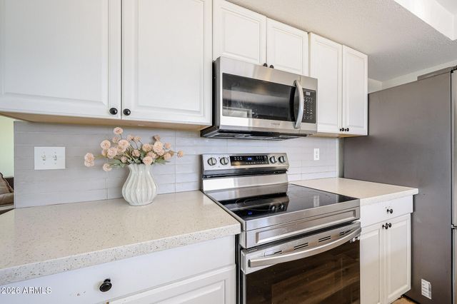 5209 E BECK Lane, Scottsdale, AZ 85254