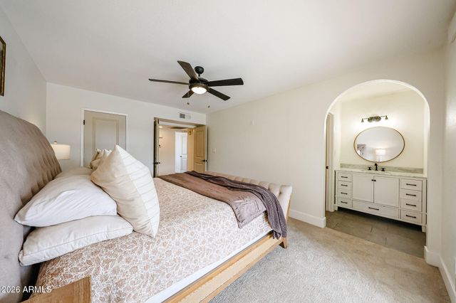 5209 E BECK Lane, Scottsdale, AZ 85254