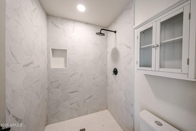 5209 E BECK Lane, Scottsdale, AZ 85254