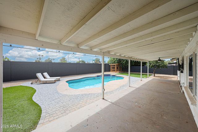5209 E BECK Lane, Scottsdale, AZ 85254