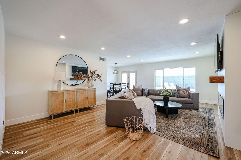 5209 E BECK Lane, Scottsdale, AZ 85254 — exterior