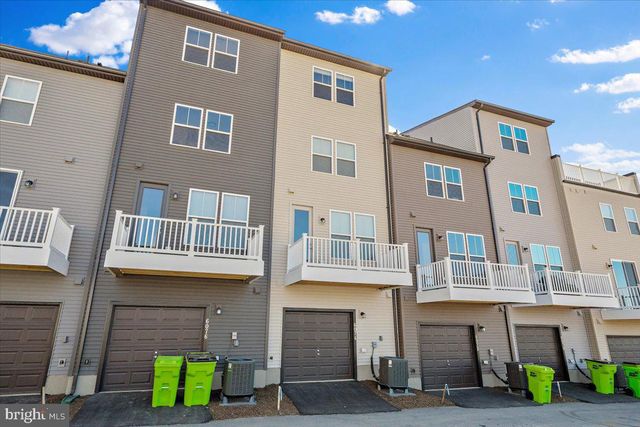 6074 SOHO WAY, Hyattsville, MD 20782