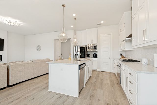 16931 Maple Bend Drive, Frisco, TX 75035