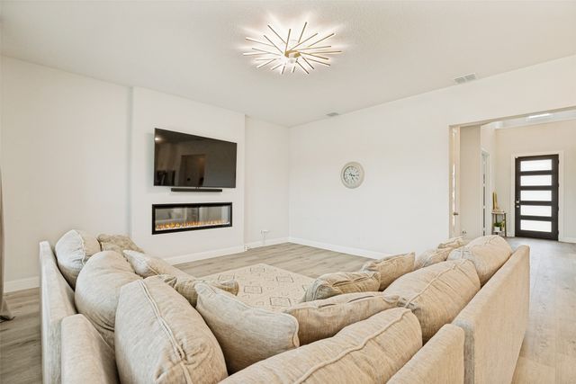 16931 Maple Bend Drive, Frisco, TX 75035