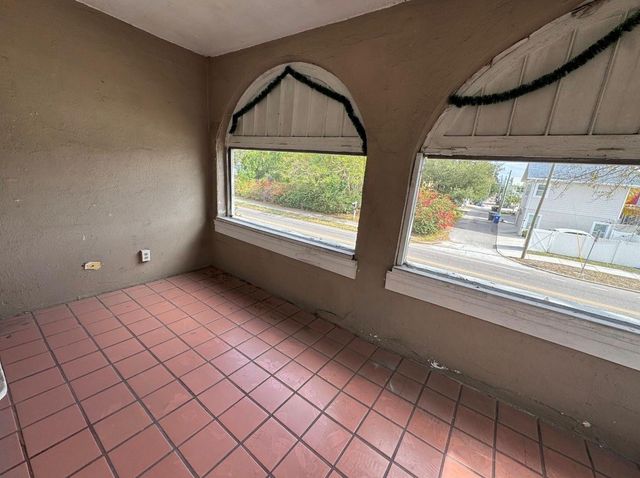 1310 28TH STREET N Upper, St Petersburg, FL 33713