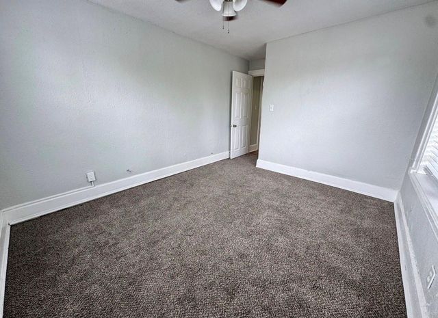 1310 28TH STREET N Upper, St Petersburg, FL 33713