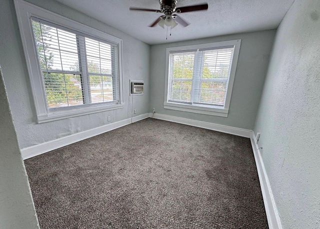 1310 28TH STREET N Upper, St Petersburg, FL 33713